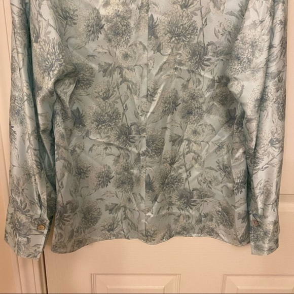 VINCE Dahlia Floral Print Spread Collar Long Sleeve Silk Blouse in Mint Size M - Picture 10 of 12